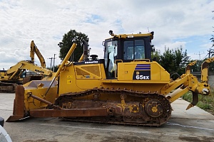 Бульдозер Komatsu D65EX -16